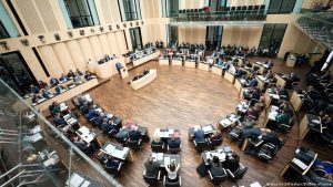 Almanya’da bin euro çalışan primi teklifi eyalet engeline takıldı