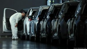 Almanya’da elektrikli otomobil alımlarına sağlanan 6 bin euro destek ilgi görüyor