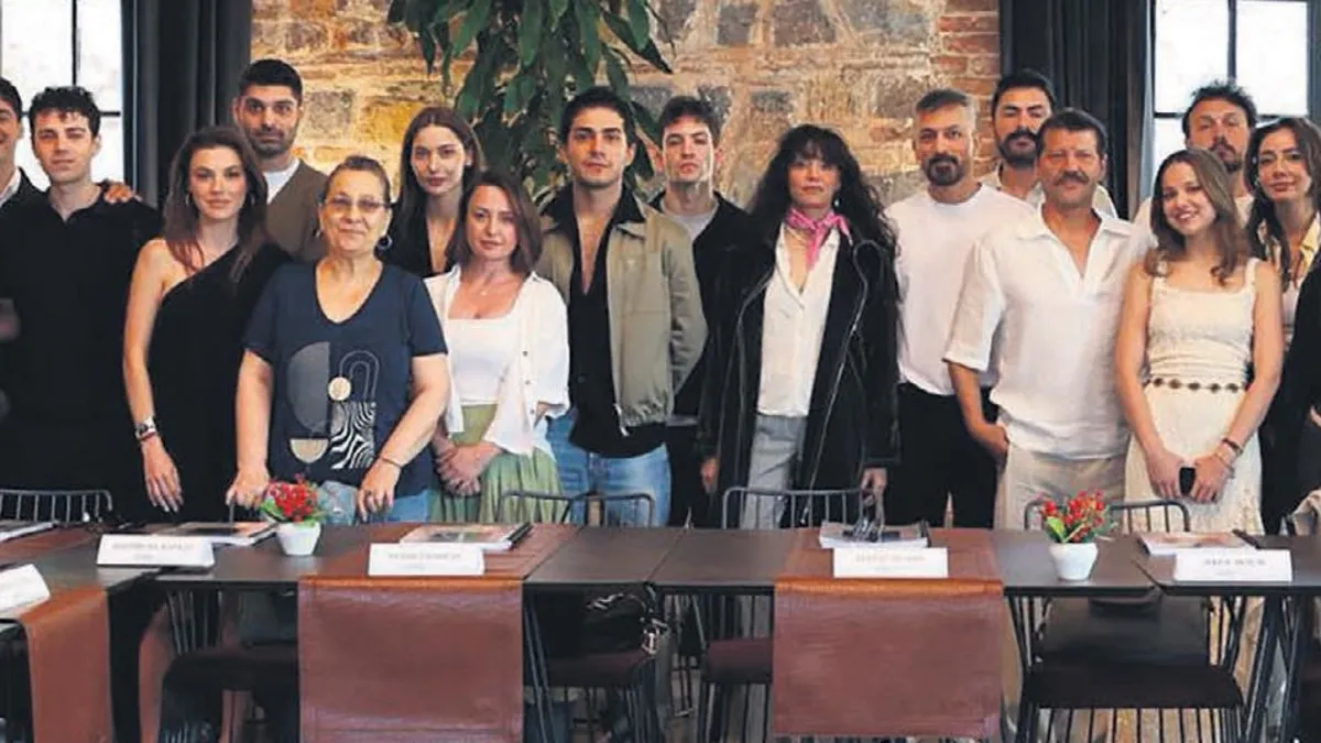 Altı Üstü İstanbul dizisi güç, para ve ihanetin gölgesinde izleyiciyi ekrana kilitleyecek