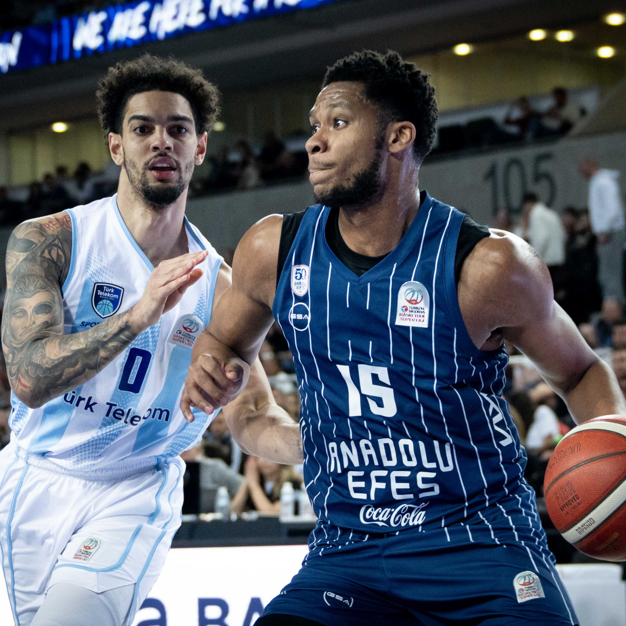 Anadolu Efes, Türk Telekom’u mağlup edip Basketbol Süper Ligi’nde yarı finale adını yazdırdı
