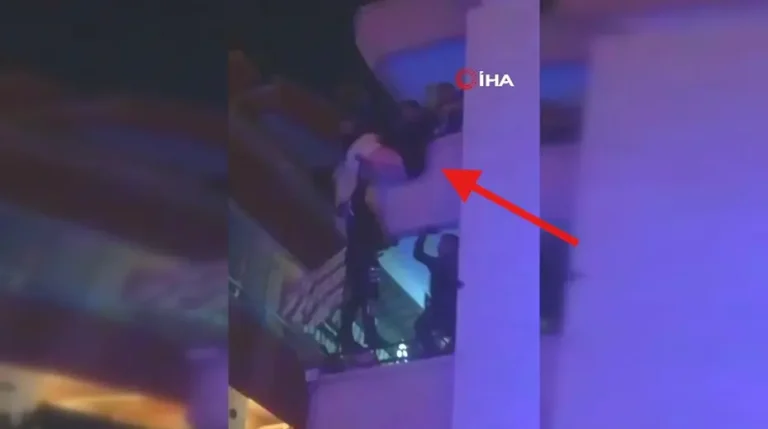 Balkon kenarında asılı kaldı, polisler kurtardı