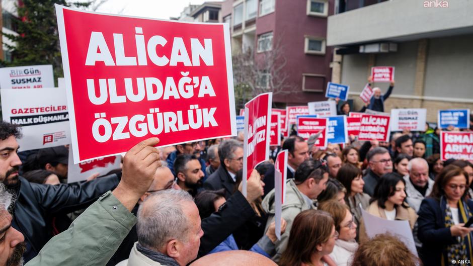 Ankara’da Basın Örgütleri, Alican Uludağ’ın Yüz Yüze Duruşması İçin Toplanıyor