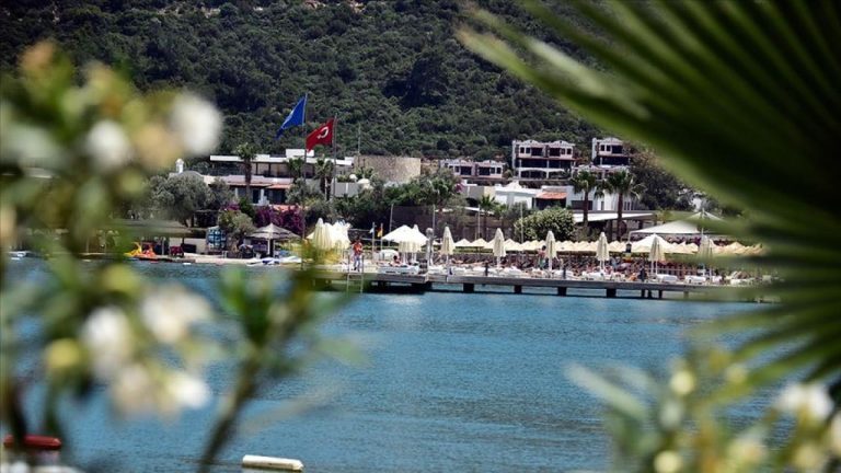Antalya turizm sektörü Haziran’dan itibaren rezervasyon patlaması bekliyor