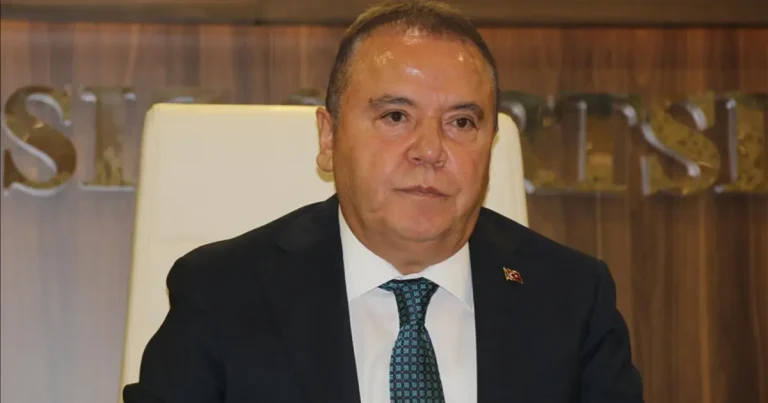 Antalya’da rüşvet soruşturması: Muhittin Böcek ‘etkin pişmanlık’ başvurusunda bulundu