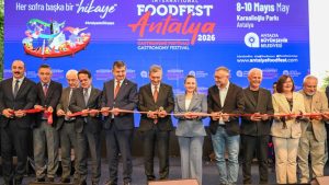 Antalya’da Uluslararası Gastronomi Festivali farklı kültürleri aynı sofrada buluşturuyor