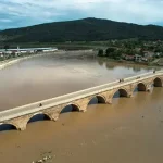 Aşırı yağışların etkisiyle Kızılırmak Nehri’nin rengi kahverengiye döndü
