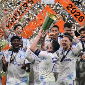 Aston Villa UEFA Avrupa Ligi finalinde Freiburg’u devirdi ve kupayı müzesine götürdü