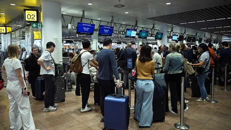 Avrupa Birliği’nin EES sistemi ile pasaport damgalama tarihe karışıyor