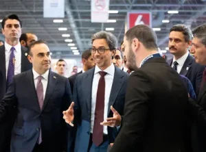 BAE Başkan Yardımcısı Nahyan, İstanbul’daki SAHA EXPO 2026’da Yenilikleri İnceledi