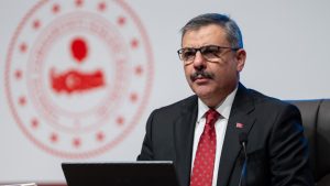 Bakan Çiftçi sahipsiz hayvanların büyük kısmının toplanacağını açıkladı