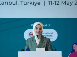 Bakan Göktaş yeni yarım mesai uygulamasıyla aile desteklerini genişletiyor