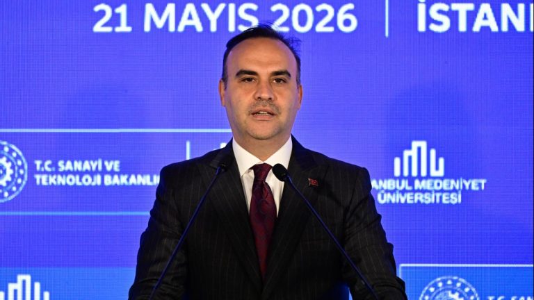 Bakan Kacır, Türkiye’nin Turcorn İhracatındaki Başarısını Duyurdu