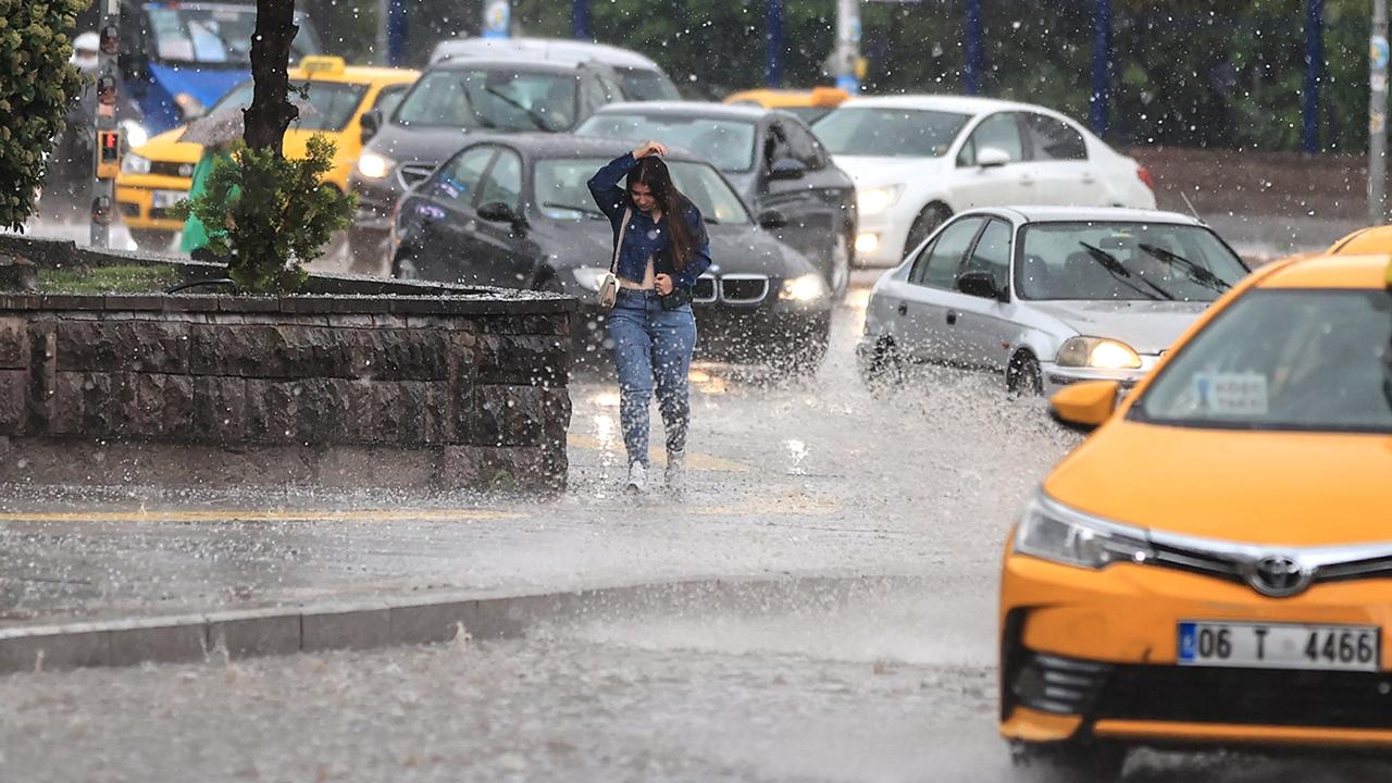 Bayramın ikinci günü Ankara ve çevresinde kuvvetli yağış bekleniyor