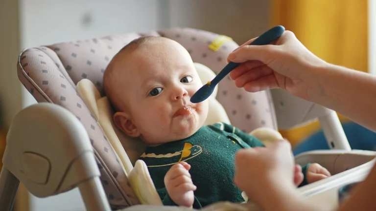 Bebek mamalarında tespit edilen mikroplastik parçacıklar ebeveynleri endişelendirdi