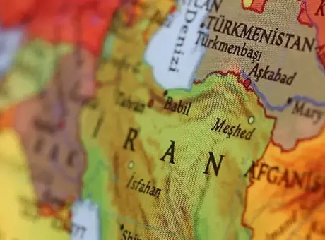 Bender Abbas’ta gizemli patlama sesleri duyuldu, Basra Körfezi’nde İHA düşürüldü