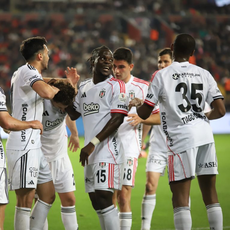 Beşiktaş Ziraat Türkiye Kupası yarı finalinde Konyaspor’u ağırlamaya hazırlanıyor