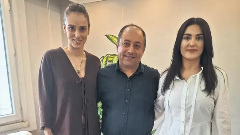 Bestemsu Özdemir yeni projeyle birlikte annelik heyecanını da basınla paylaştı