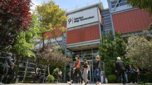 Bilgi Üniversitesi’nin kapanması binlerce öğrenci ve çalışanı belirsizlik içinde bıraktı