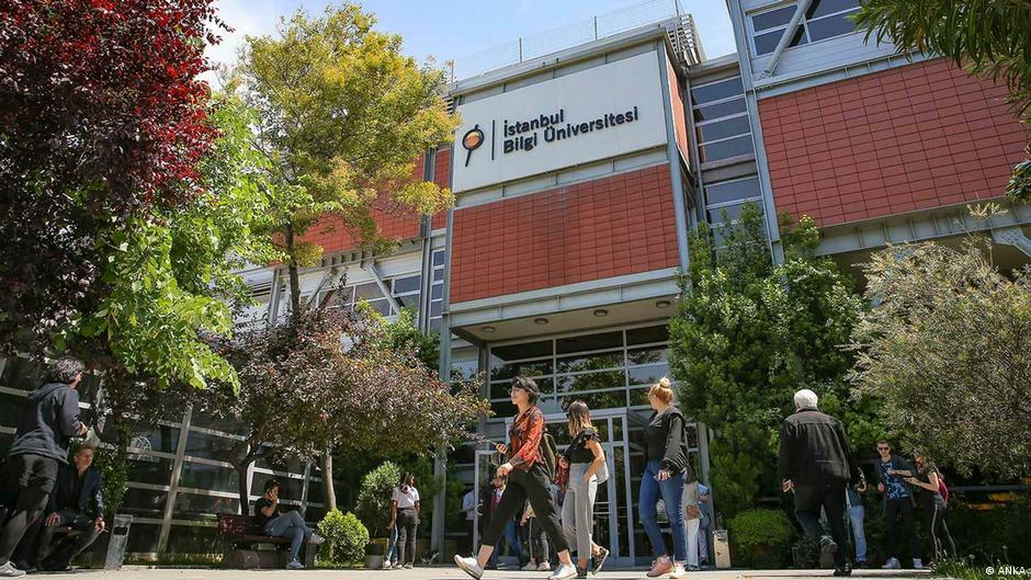 Bilgi Üniversitesi’nin kapanması binlerce öğrenci ve çalışanı belirsizlik içinde bıraktı