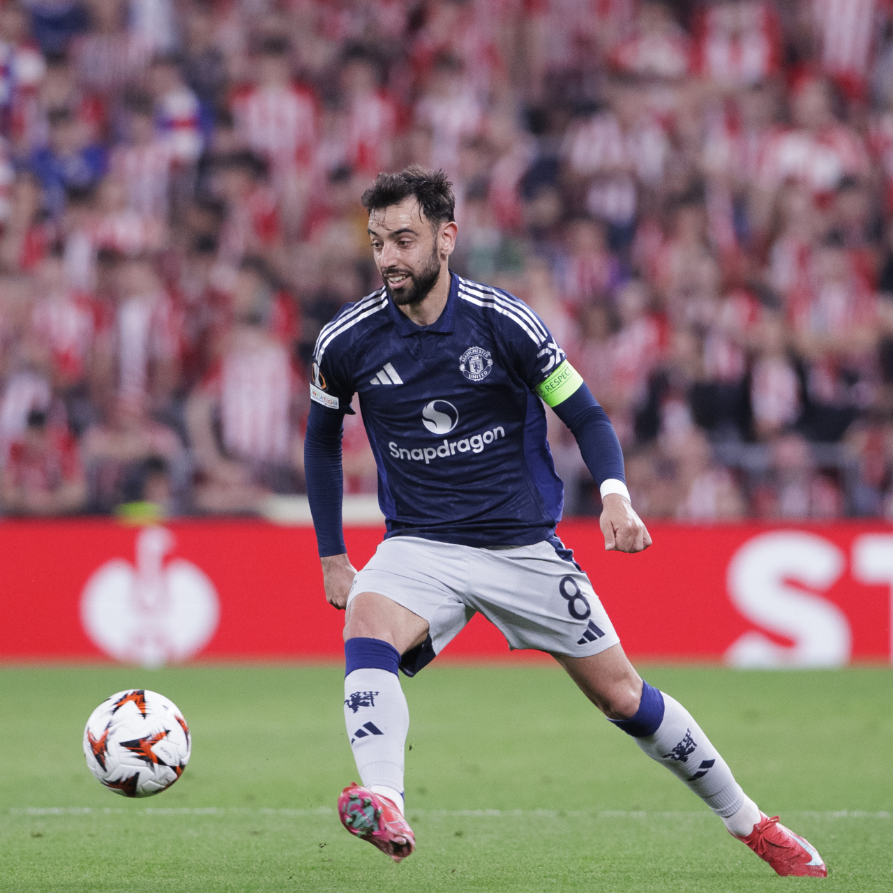 Bruno Fernandes İngiltere Premier Lig’de yılın futbolcusu seçildi