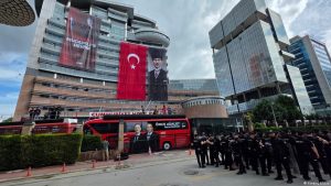 CHP Genel Merkezi’nde tahliye krizi partiyi karıştırıyor