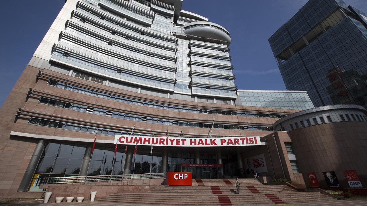 CHP Kurultayı Mahkeme Kararıyla İptal Edildi, Kılıçdaroğlu Göreve Geri Dönüyor