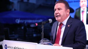CHP’de Muhittin Böcek ve Özkan Yalım’ın İfadeleri Parti İçinde Gerginlik Yarattı