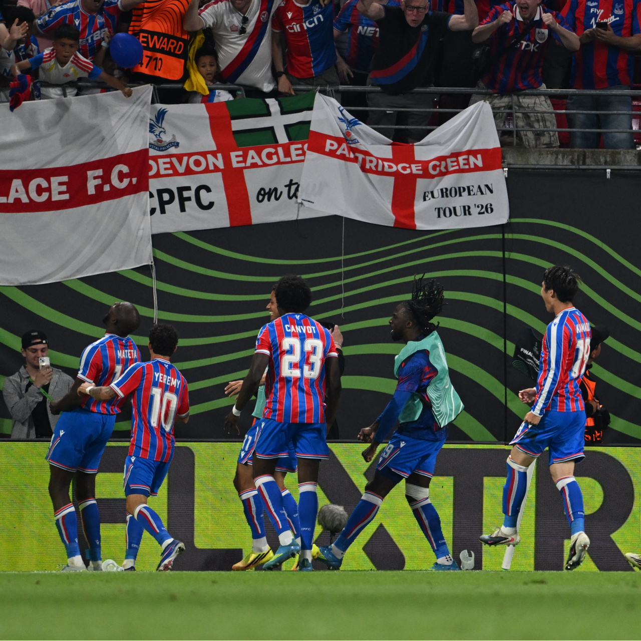 Crystal Palace Konferans Ligi Finalinde Rayo Vallecano’yu Mağlup Ederek Tarih Yazdı