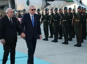 Cumhurbaşkanı Erdoğan Ankara’da Cezayirli mevkidaşı Tebbun’u resmi törenle karşıladı