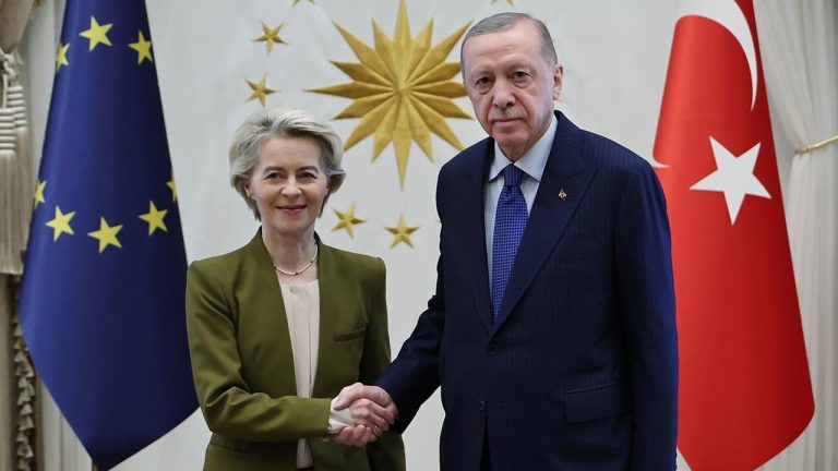 Cumhurbaşkanı Erdoğan ile AB Komisyonu Başkanı’nın telefon görüşmesi yeni dönemin ipuçlarını verdi