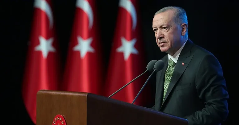 Cumhurbaşkanı Erdoğan, Necip Fazıl Kısakürek’in 43. ölüm yıl dönümünde anma mesajı paylaştı