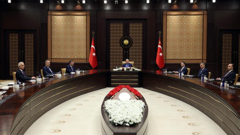 Cumhurbaşkanlığı Külliyesi’ndeki Siber Güvenlik Kurulu Toplantısı kritik kararlarla sona erdi