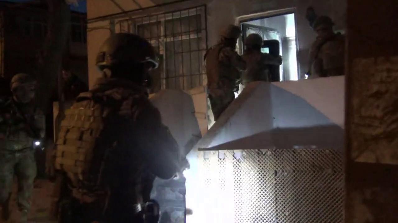 DEAŞ’ın finans kaynaklarına düzenlenen eşzamanlı operasyonda 16 ilde 43 şüpheli yakalandı
