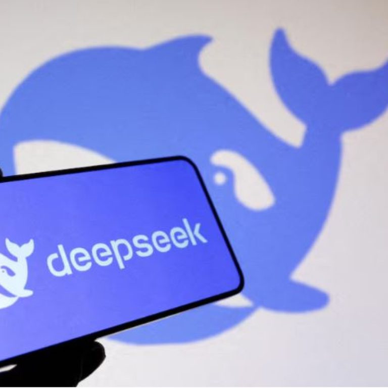 DeepSeek, V4-Pro modeli için büyük indirimi kalıcı hale getirerek AI erişimini artırıyor