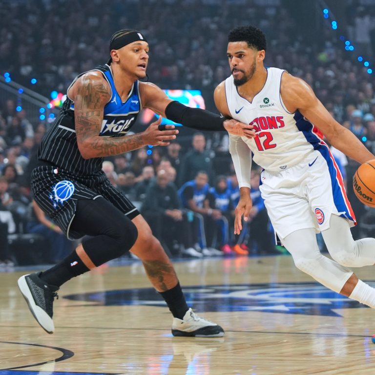 Detroit Pistons ile Cleveland Cavaliers NBA konferans yarı finalinde karşı karşıya geliyor
