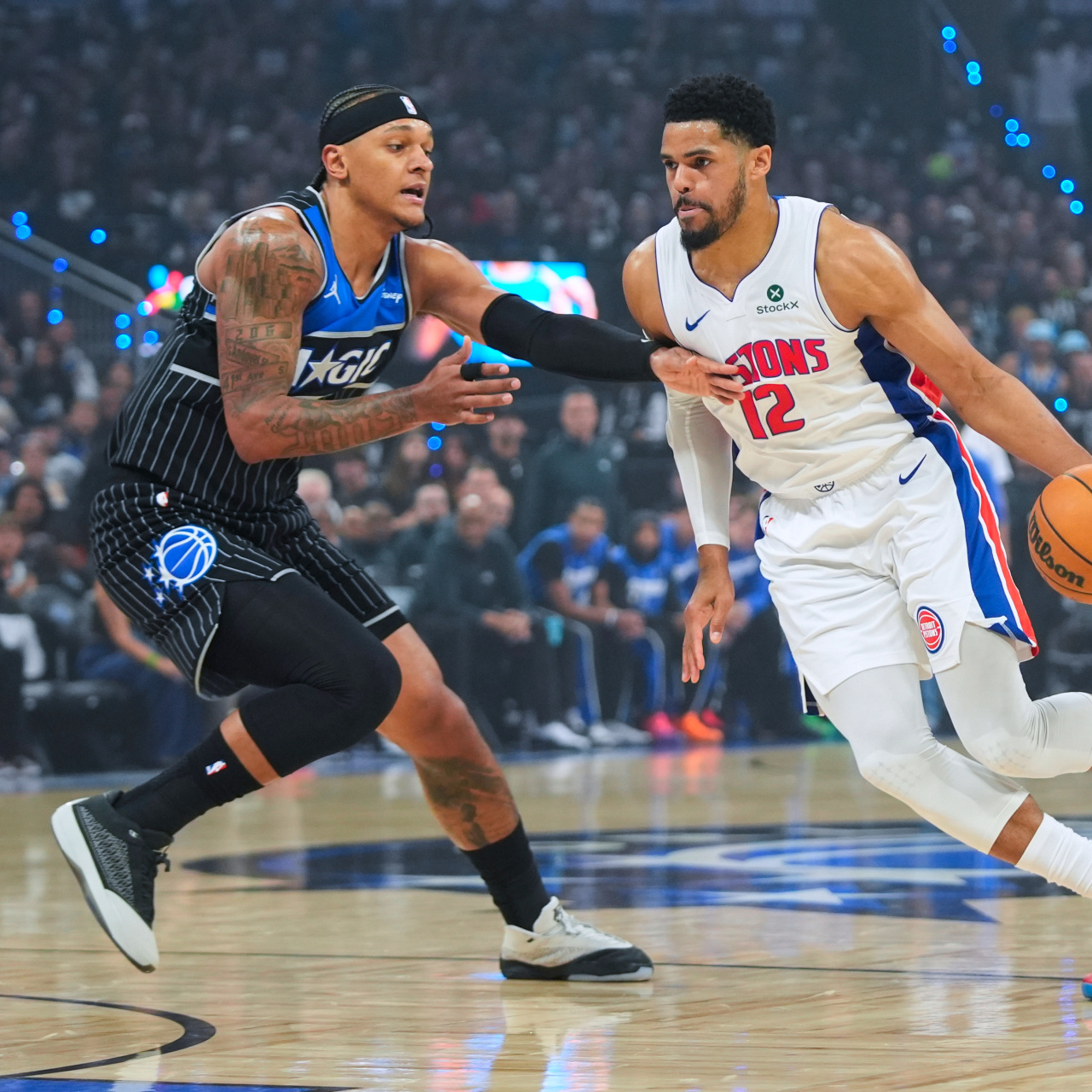 Detroit Pistons ile Cleveland Cavaliers NBA konferans yarı finalinde karşı karşıya geliyor