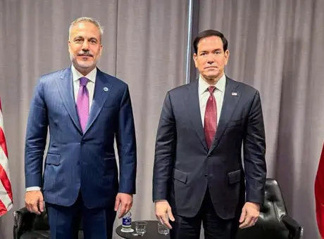 Dışişleri Bakanı Hakan Fidan, NATO toplantısında ABD’li Rubio ile temas kurdu