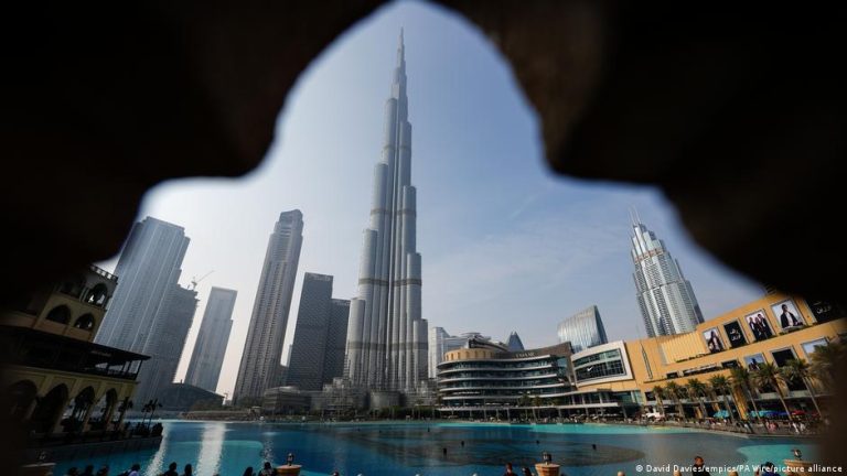 Dubai’den ayrılan zenginler istikrar için Singapur ve İsviçre’yi tercih ediyor