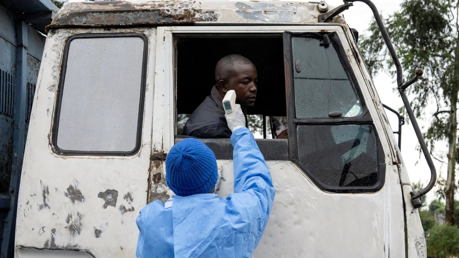 Ebola salgını Afrika’nın doğusunda hızla yayılırken uluslararası endişeler artıyor