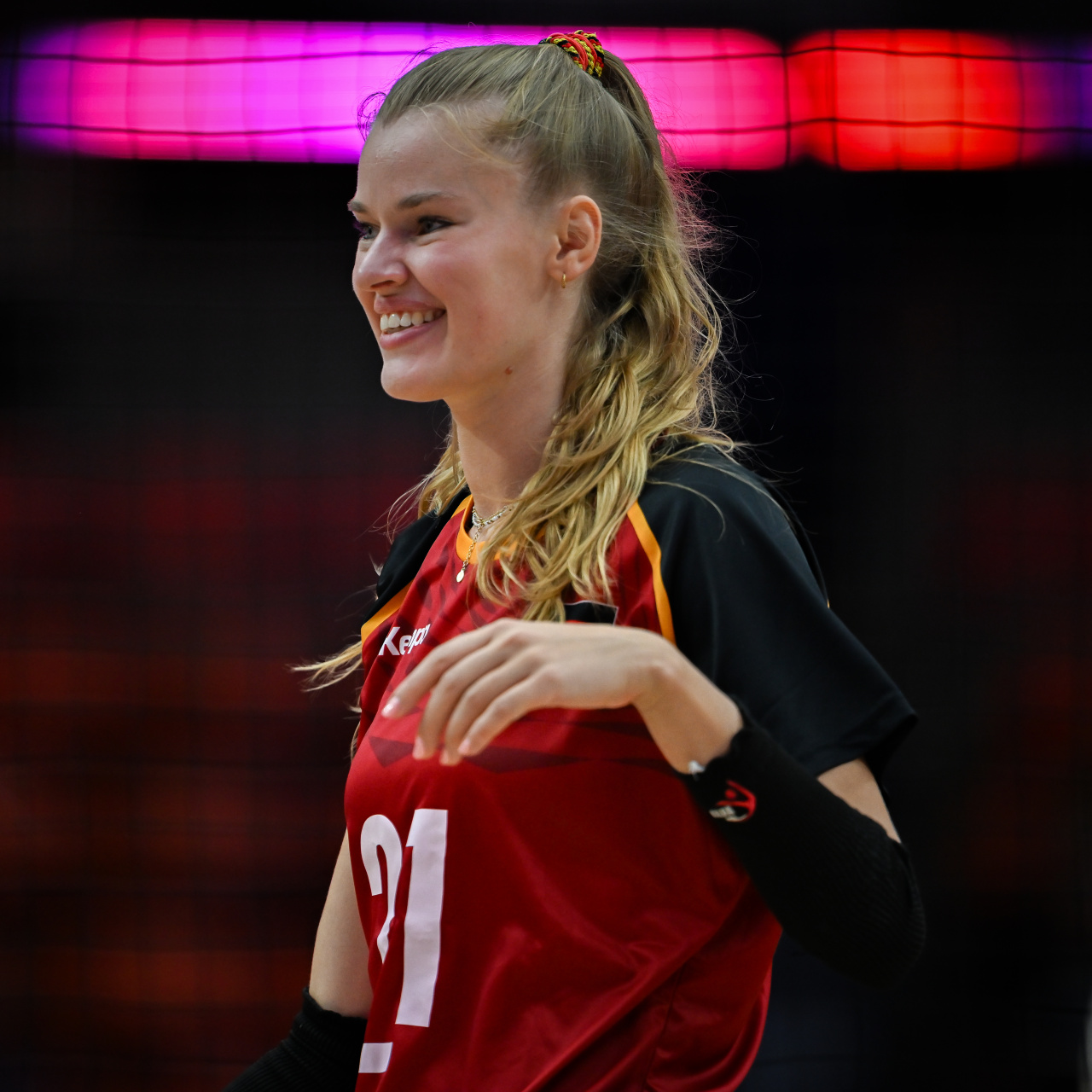 Eczacıbaşı Dynavit, Alman yıldız Camilla Weitzel ile kadrosunu güçlendirdi