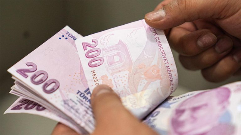 Emeklilere 17-22 Mayıs Arasında İkramiye ve Aylık Ödemeleri Yapılacak