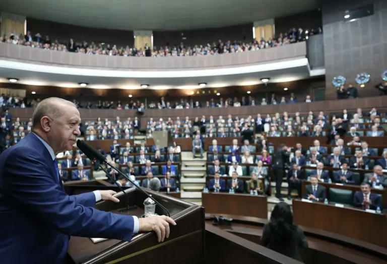Erdoğan terörsüz Türkiye için kararlılığı vurgularken gençlere desteğin altını çizdi