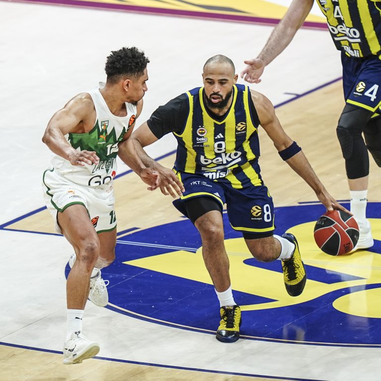 Fenerbahçe Beko, Zalgiris Kaunas karşısında Final Four biletini kovalıyor