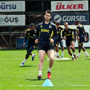 Fenerbahçe’nin Konyaspor Maçı Kadrosu Açıklandı, Sürpriz İsimler Dikkat Çekti