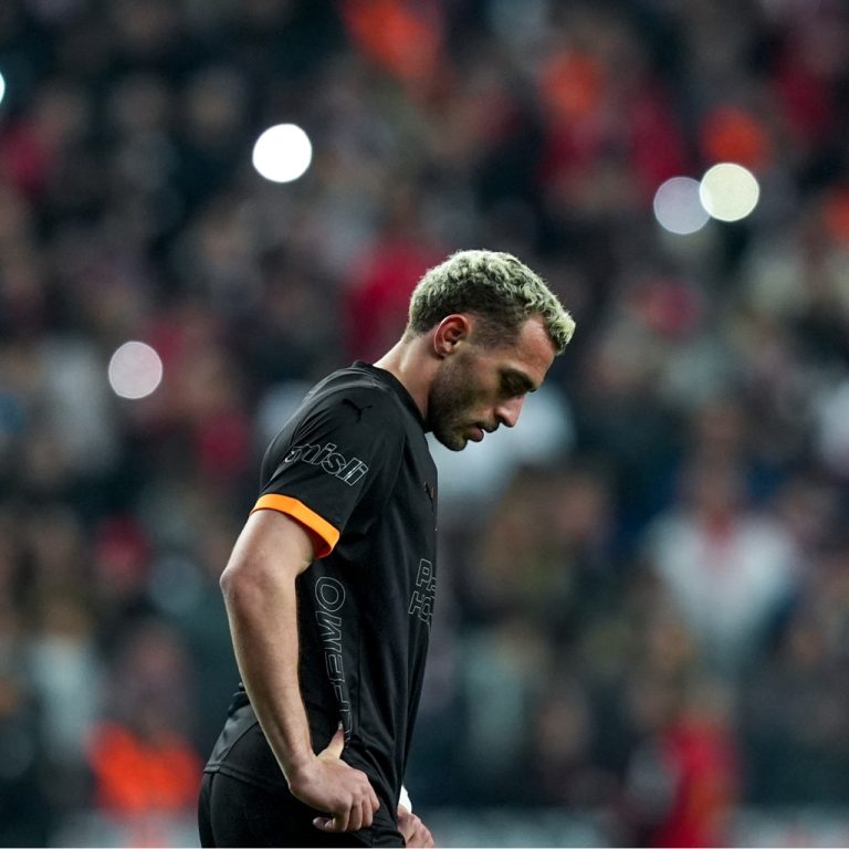 Galatasaray Bu Sezon Geriye Düştüğü Maçları Çevirmekte Zorlanıyor