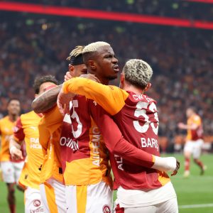 Galatasaray, Samsunspor karşısında olası şampiyonluk için sahaya çıkıyor