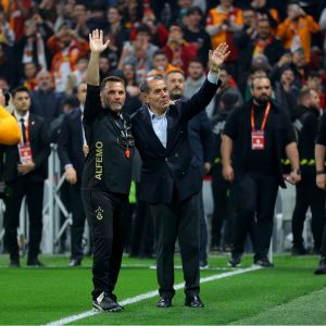 Galatasaray’da Okan Buruk ile sözleşme yenileme hazırlıkları başladı