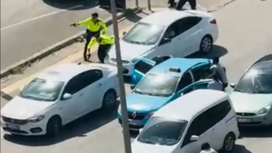 Gaziantep’te taksi şoförünü rehin alan çift, polis operasyonuyla etkisiz hale getirildi