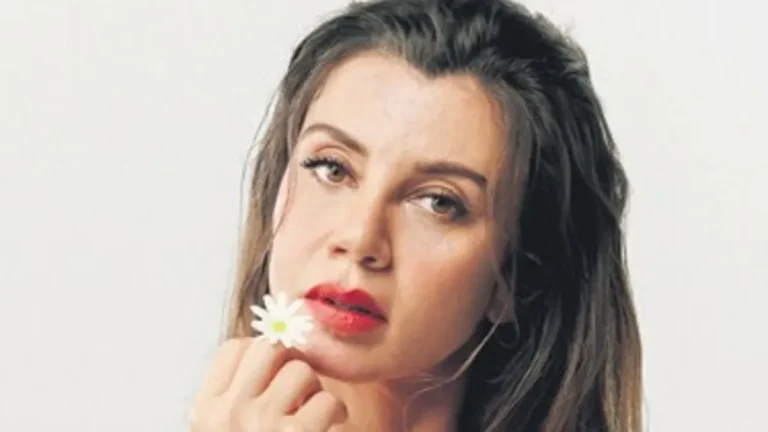 Gökçe Bahadır’ın yeni şarkısı ‘Papatya’ ile müzik dünyasına renk kattı