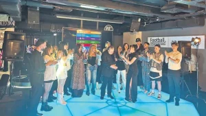 Hit Factory finalinde ünlü isimler heyecan dolu anlara tanıklık etti